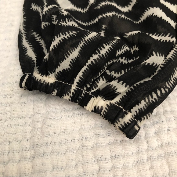 Japna Leopard Print Cropped Top - Picture 4 of 11